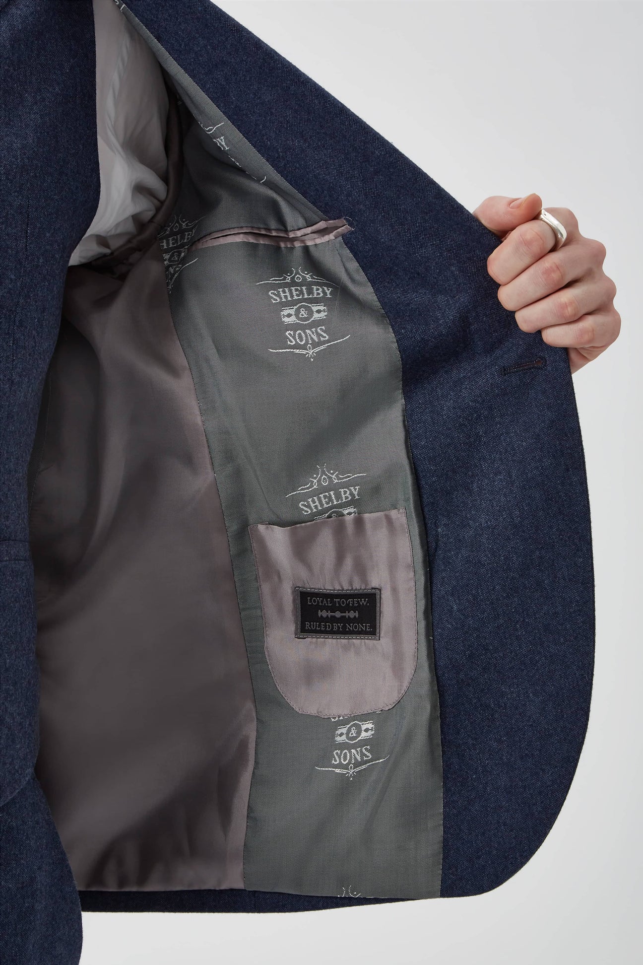 Shelby & Sons Uptown Wool 3pc Suit - Navy